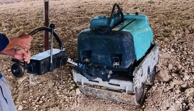 Cho Thuê Máy Lu Mini Dắt Tay