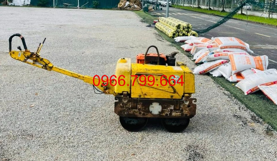Cho Thuê Máy Lu Mini Dắt Tay