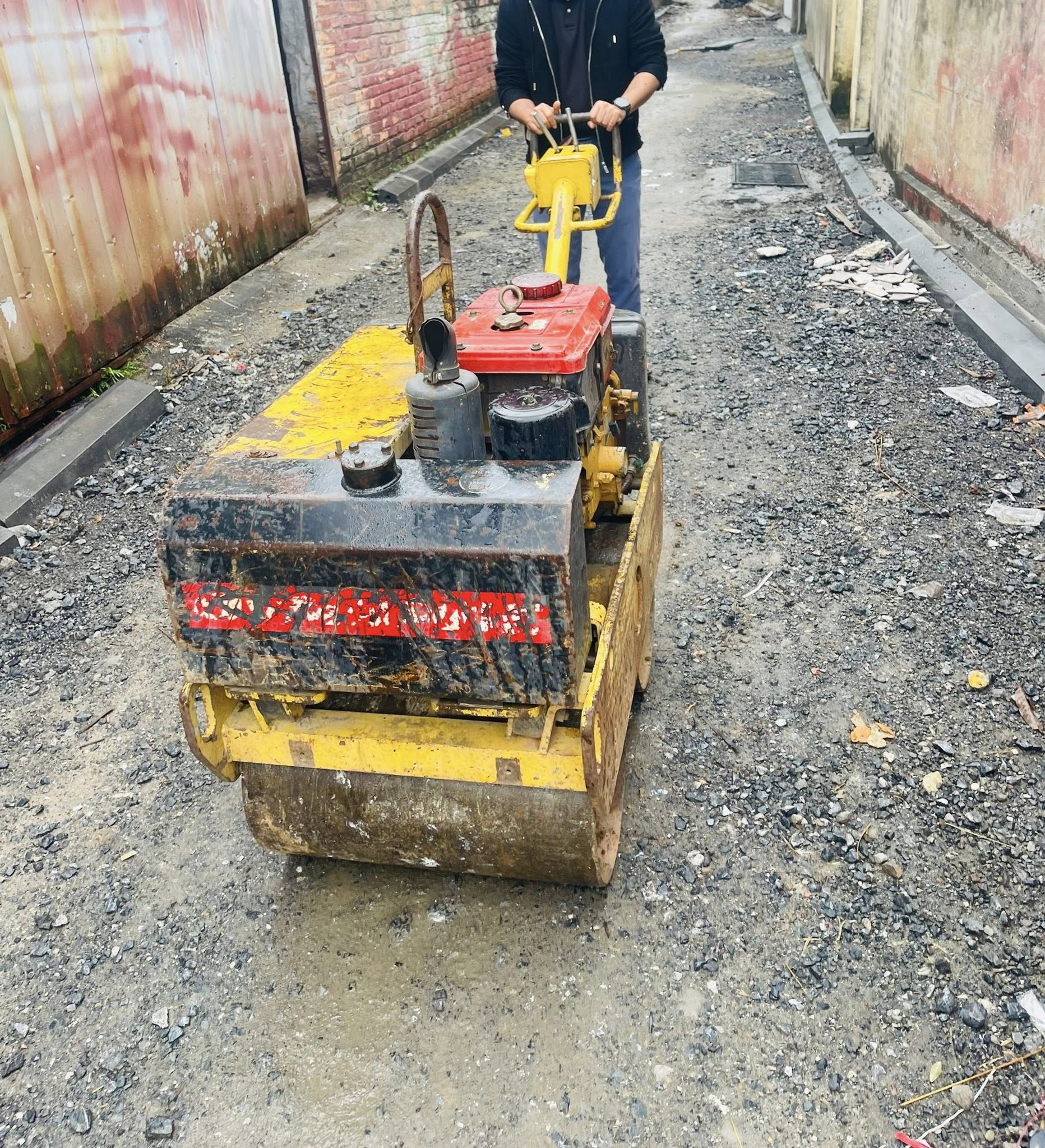 Cho Thuê Máy Lu Mini Dắt Tay Quận Long Biên