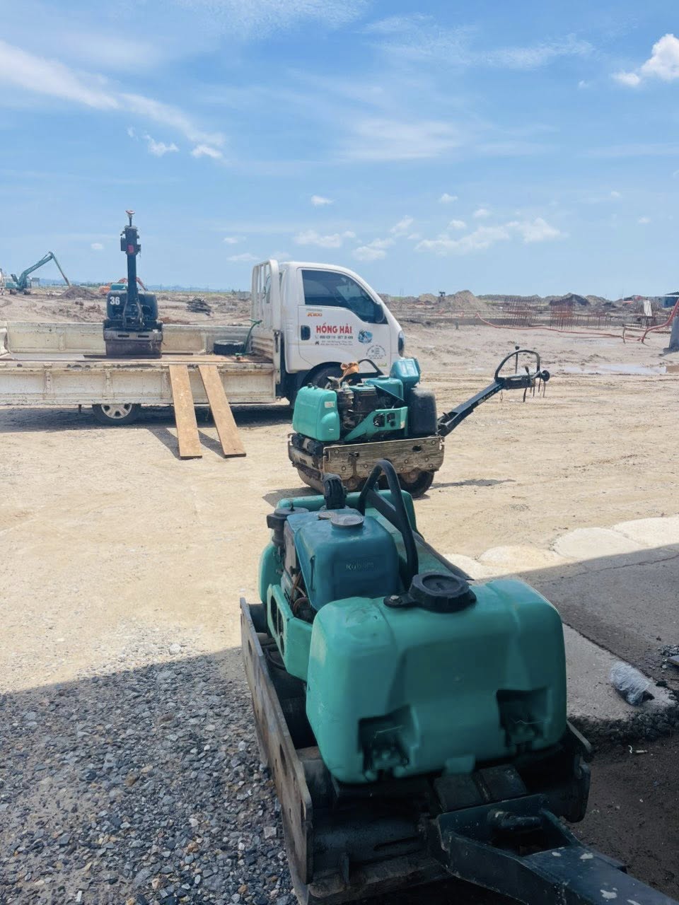 Cho Thuê Máy Lu Rung Mini Yên Bái