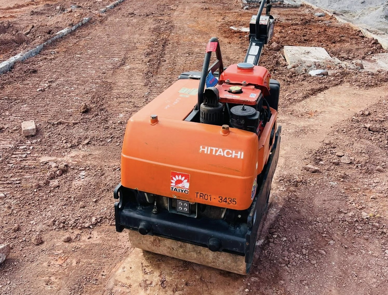 Cho Thuê Máy Lu Rung Mini Dắt Tay Tại Hà Nam