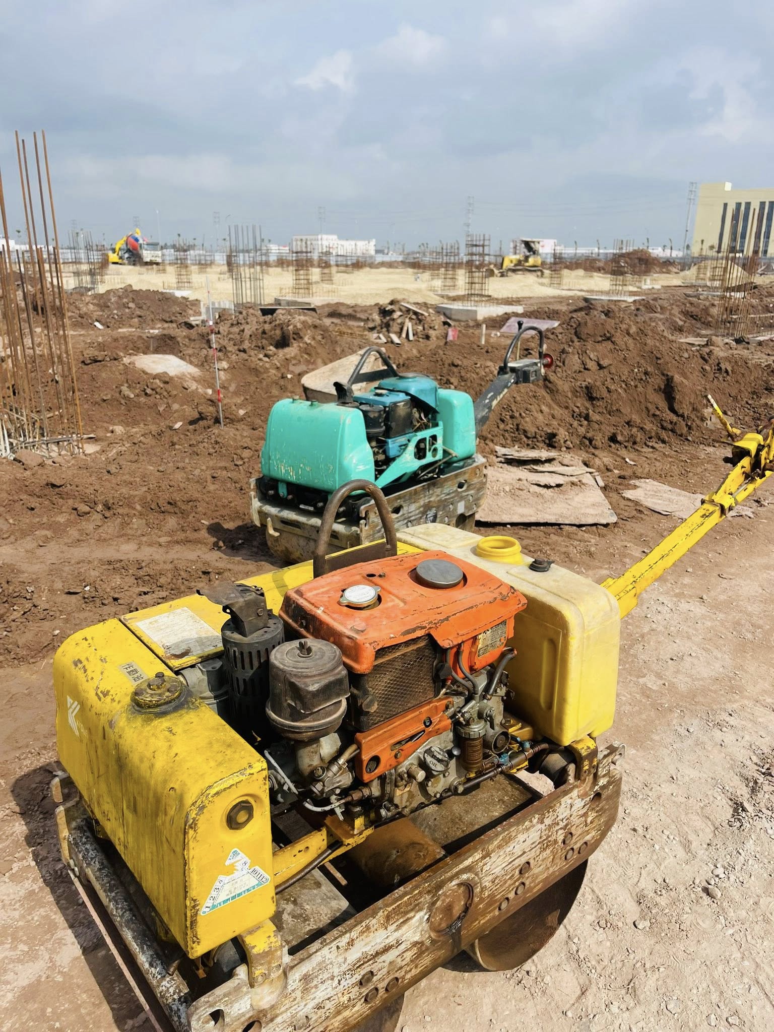 Cho Thuê Máy Lu Rung Mini Dắt Tay Lào Cai